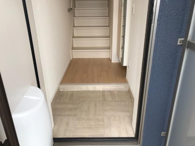 クレアーレ 玄関