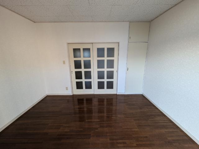 エルヴィーナ旭ヶ丘B棟（102） 室内