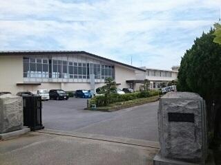 神栖市立柳川小学校：280m