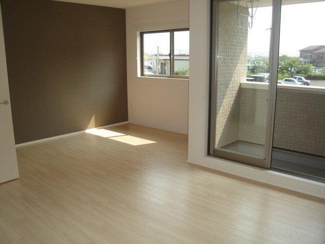 高尾崎 NEW TOWN　La・Ｔｅｒｒｅ E 部屋画像