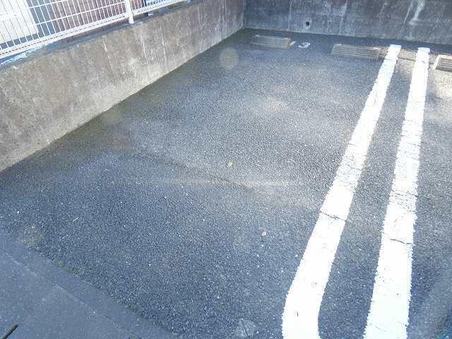 ヴィラ　サンライズ　ドリームⅡ（203） 駐車場