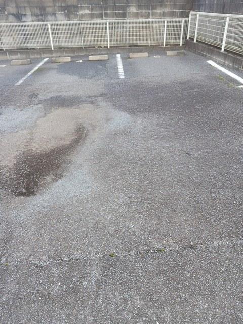 パレス　オダ（202） 駐車場