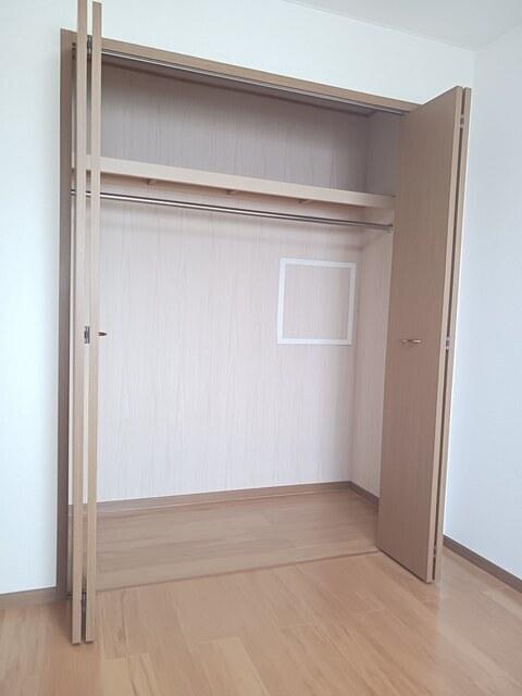 フォンテーヌ・パレスＡ（304） 収納