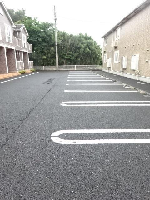 デルソーレＣ（102） 駐車場