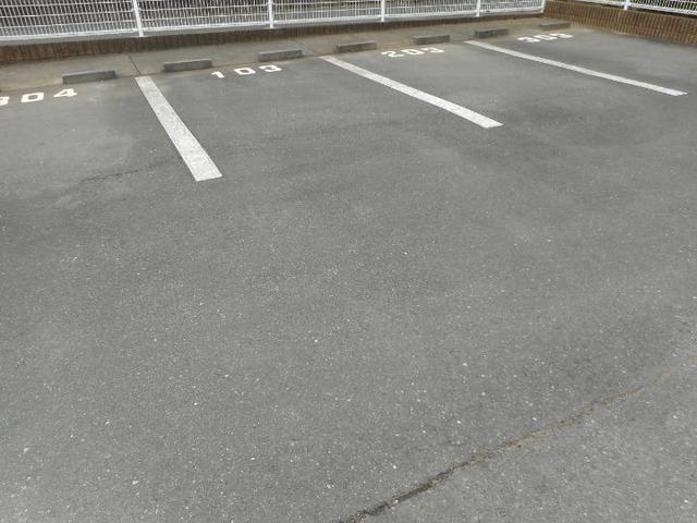 グランジュール　ｋｏｅｉ（303） 駐車場
