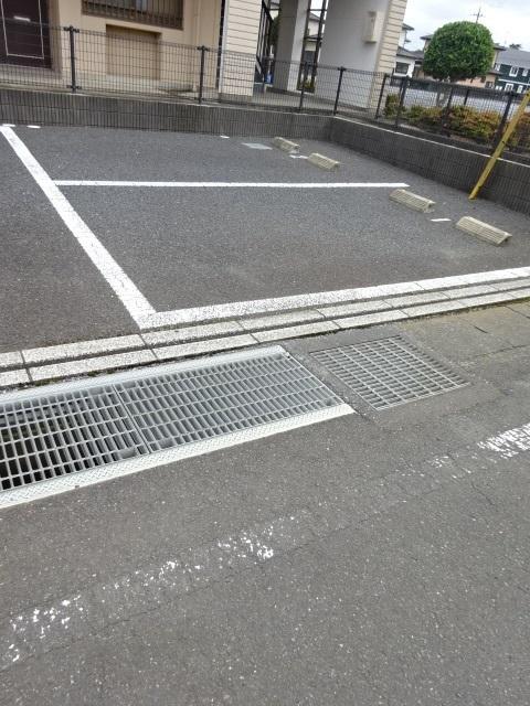 パルテールＡ（302） 駐車場