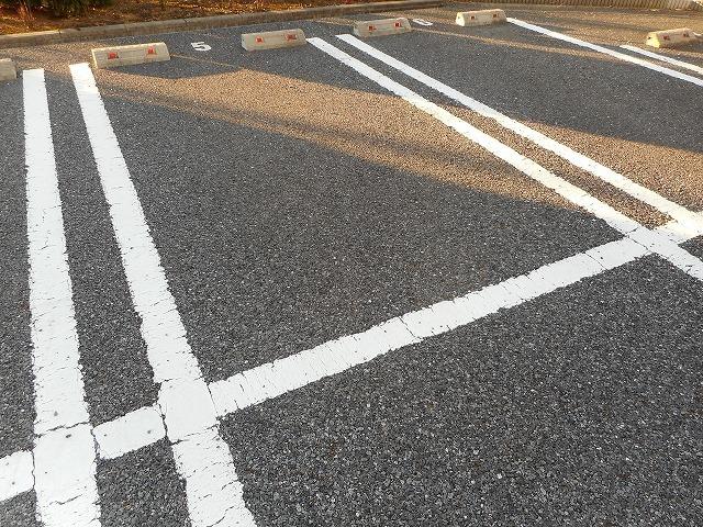 アルコ・イーリス（101） 駐車場