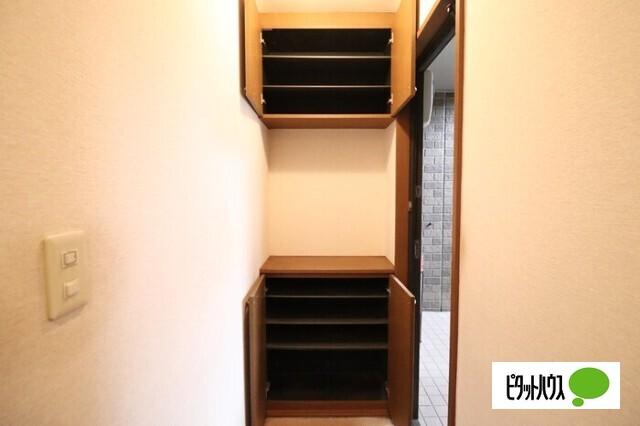 神栖町モンプチ（103） 玄関