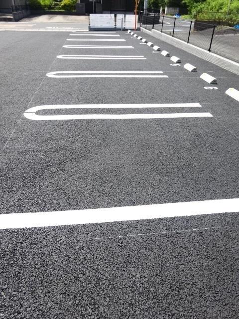 アベニール　Ⅴ（103） 駐車場