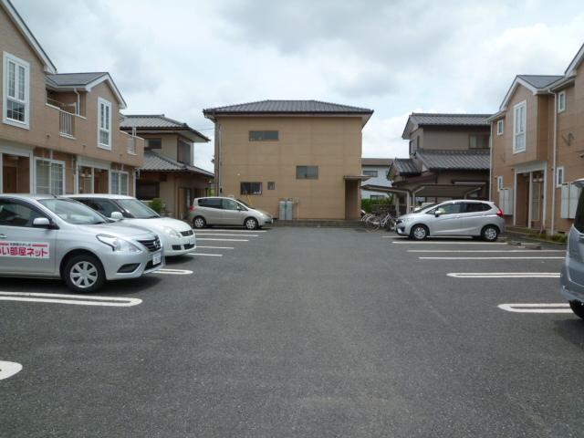 ル・シエルⅠ（102） 駐車場