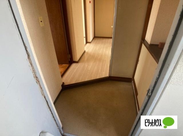知手マンション（302） 玄関