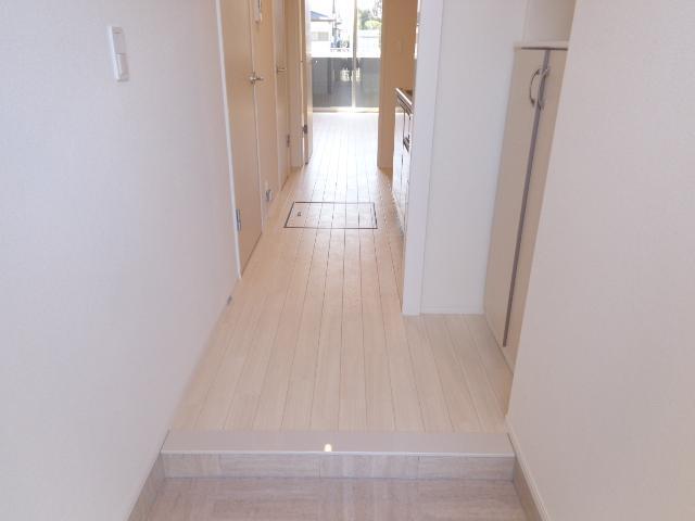 アベリア 玄関