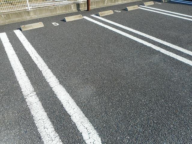 メゾン　ブリーズ　Ⅰ（103） 駐車場