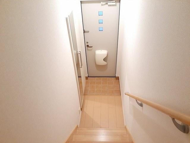 エクセランメゾンＣ（204） 玄関