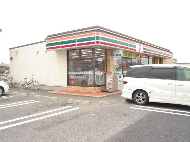 セブンイレブン：450m
