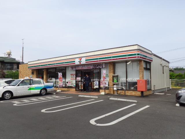 セブンイレブン鹿嶋鉢形台店：171m