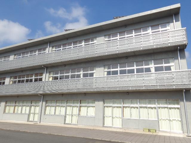神栖市立息栖小学校：1925m