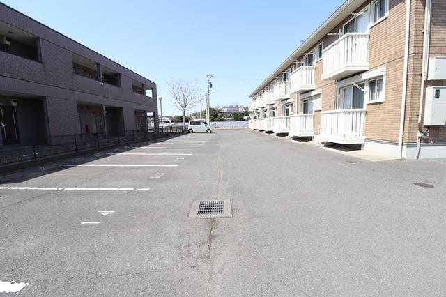 ユーメ・ハイム（206） 駐車場