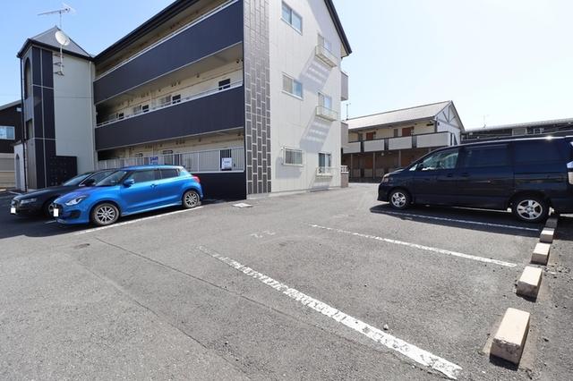 アーバンヒルズかしまⅠ（302） 駐車場