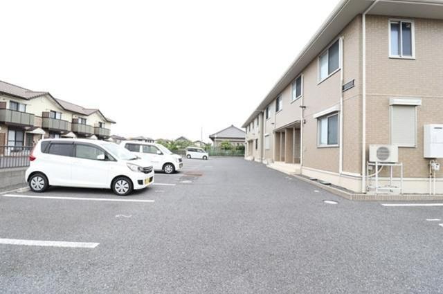 グランフェリーチェ　B（201） 駐車場
