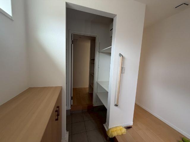神栖市砂山中古戸建 玄関