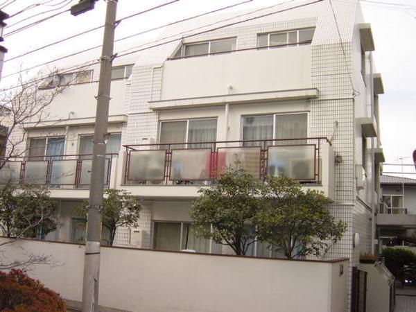 中野駅より徒歩9分 築41年 3階建の賃貸物件