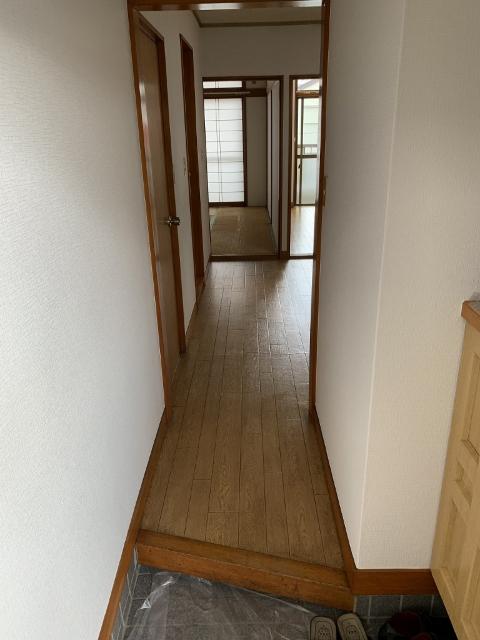 サンライズ中村（202） 玄関