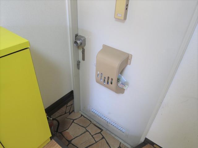 ハウス朝日（102） 玄関