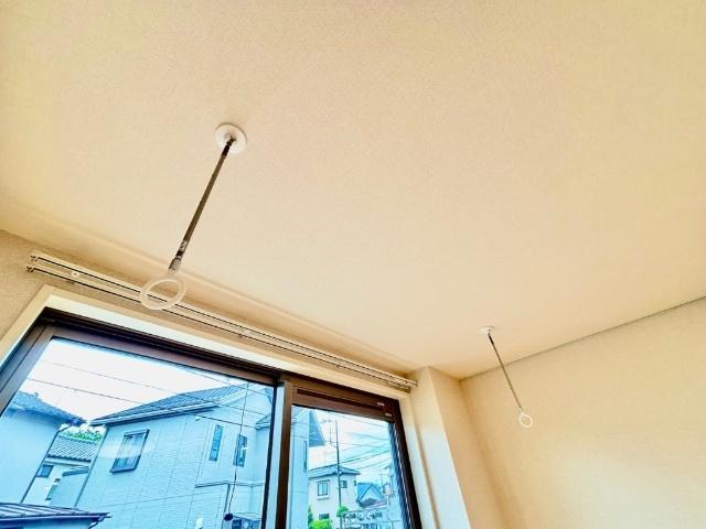 ヴィオラ（102） 室内