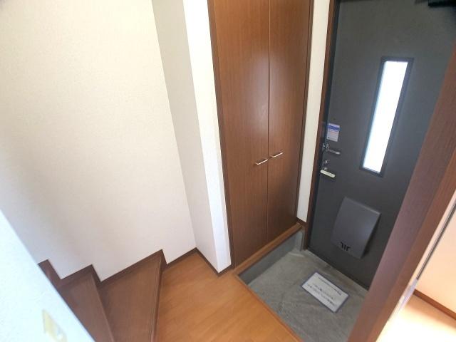 ステイタスⅡ（101） 玄関