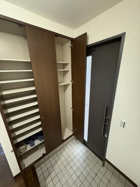 北野3-34-3貸家 玄関