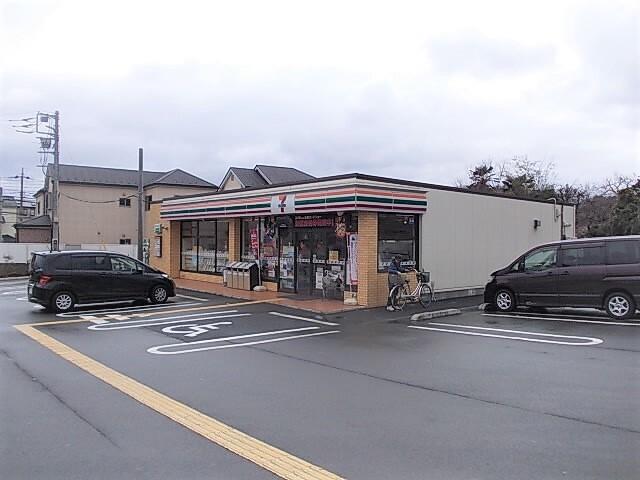セブンイレブン所沢下山口店：1300m