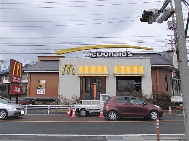 マクドナルド 所沢山口店：1300m