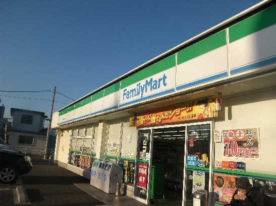 ファミリーマート狭山柏原南店：1069m