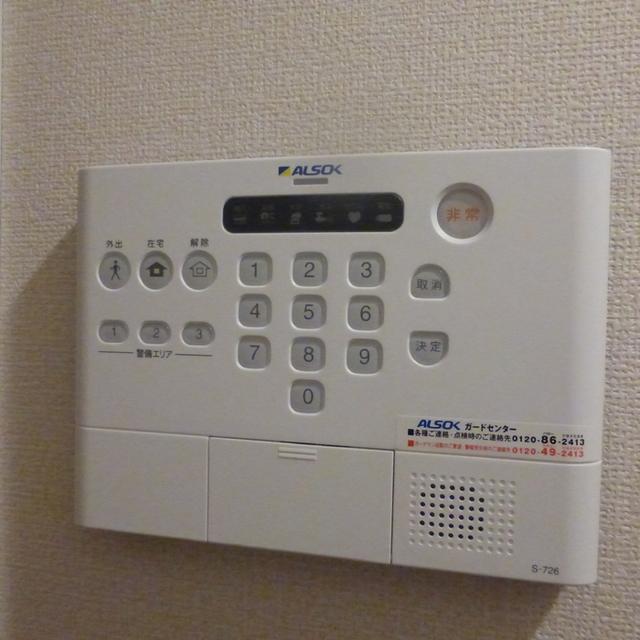 クイーン・ヒルズ（302） 部屋画像