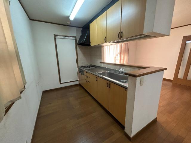 小手指元町1丁目　中古戸建 キッチン
