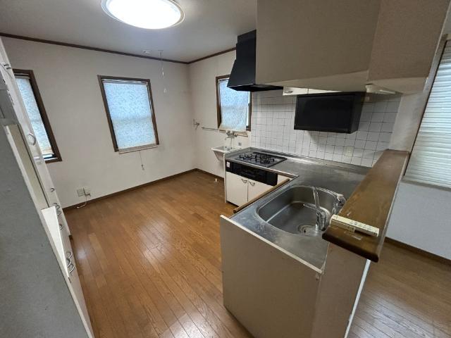 小手指元町1丁目　中古戸建 キッチン