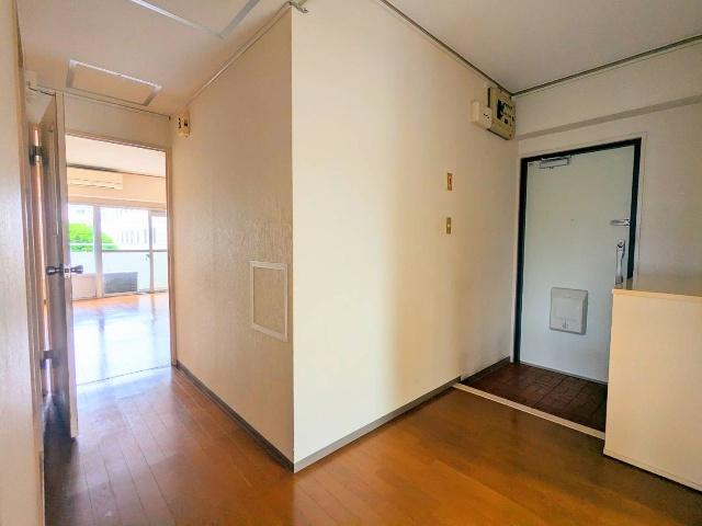 小手指ハイツU棟 玄関