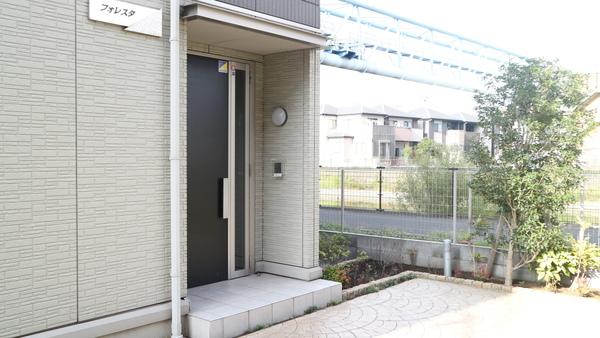 フォレスタ（305） エントランス