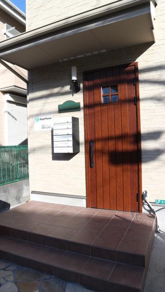 キャメル草加吉町（102） エントランス