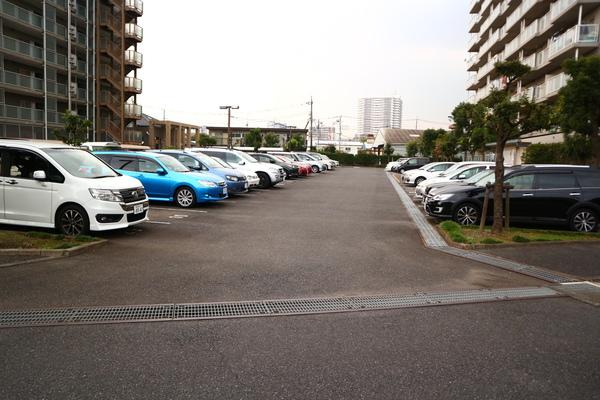 プロスペール谷塚１番館（205） 駐車場