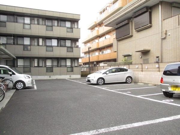 プレサージュ草加（308） 駐車場