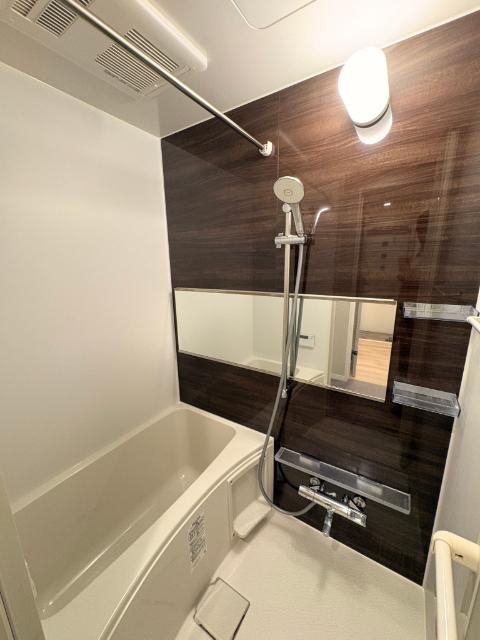 Best Stage Cabin氷川町（301） バス／シャワー