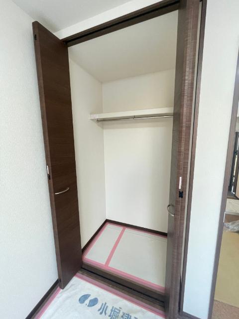草加市小山アパート 収納