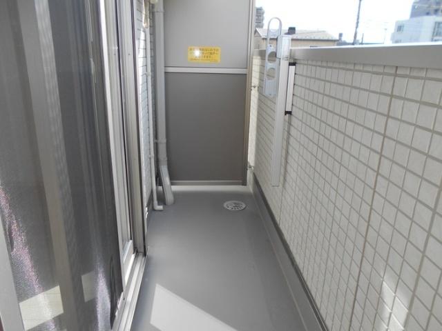 草加市氷川町アパート バルコニー