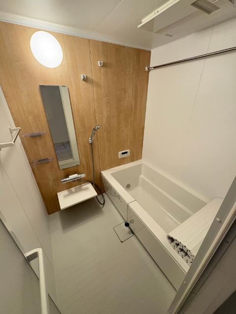 草加市谷塚町アパート バス／シャワー