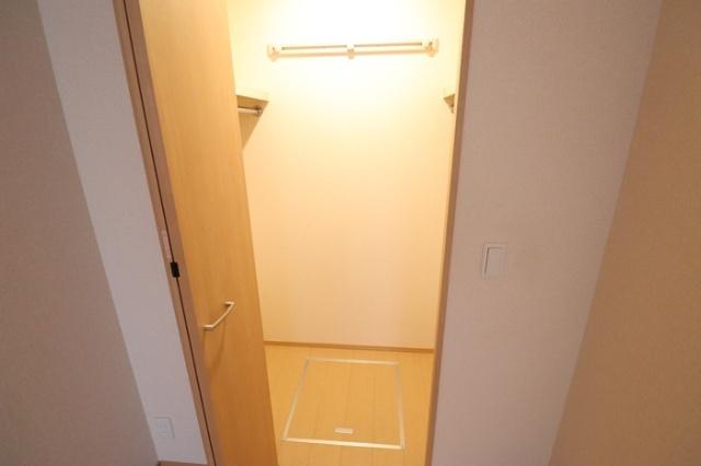 メイサ氷川（202） 収納