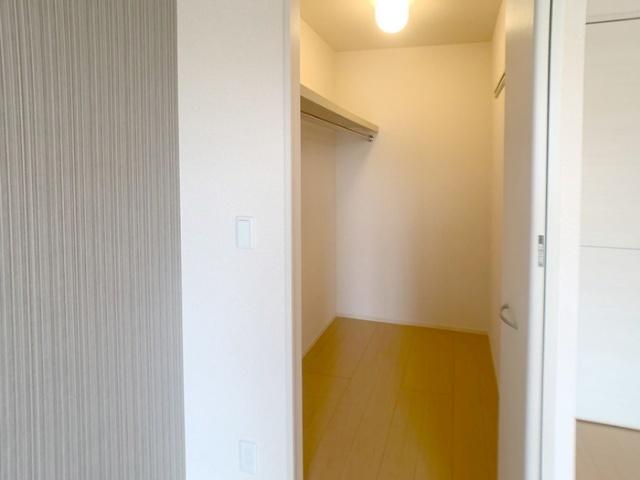 フォレスタ（305） 収納
