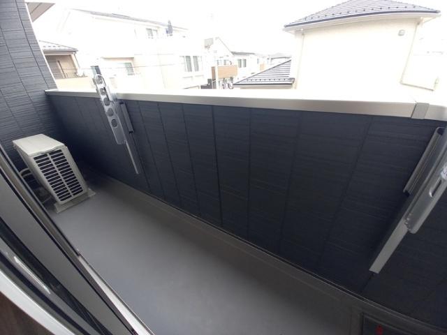 草加市金明町アパート 庭
