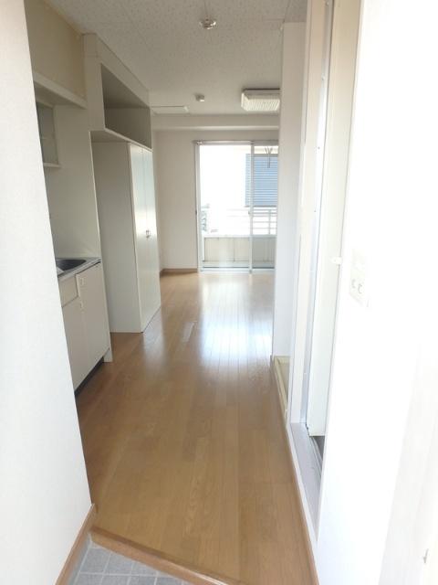 草加市草加マンション 玄関